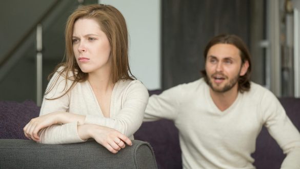 signs your ex is unhappy in new relationship
